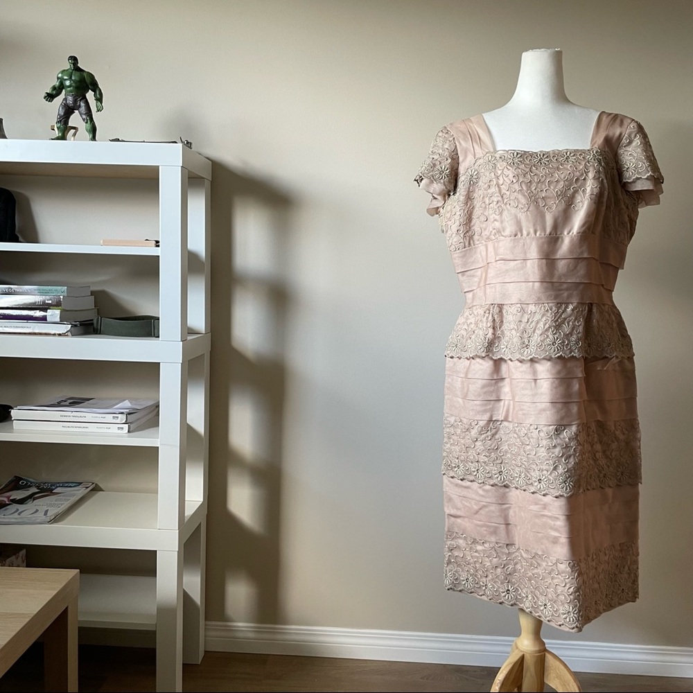 Sz 10, Emma Domb, mint, embroidered silk organza.